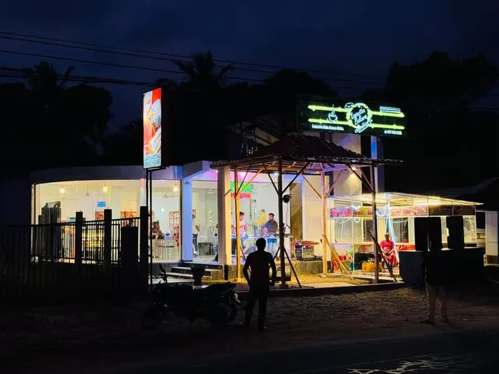 ⁠⁠Lasantha Bakers